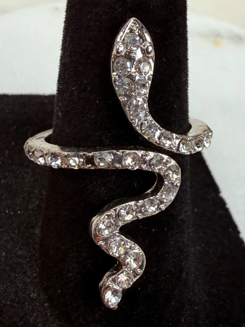 Silvertone clear bling snake size 6 3/4 ring